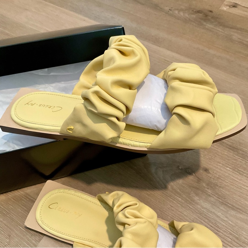 Circus by Sam Edelman Yellow Ruffled Sandals - Picture 3 of 5